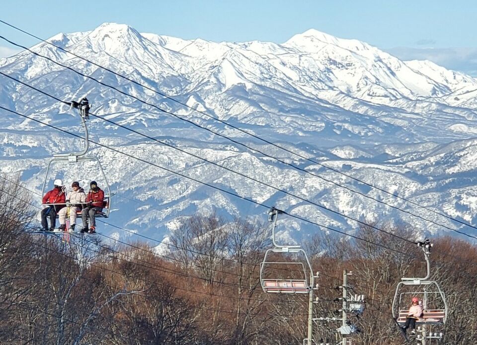 ◆FEB 26th~ MAR 01st (Mon-Fri) : Notice about business operation for Chairlifts & open courses